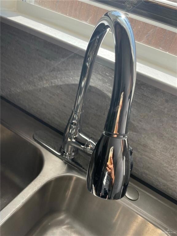 1705 W Broome St unit 1, Edinburg, TX 78541 - photo 6