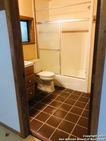 18826 Hillside Dr, Helotes, TX 78023 - photo 7