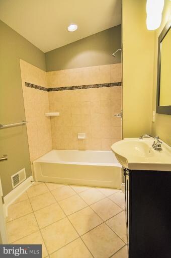 834 W Lombard St, Baltimore, MD 21201 - photo 3