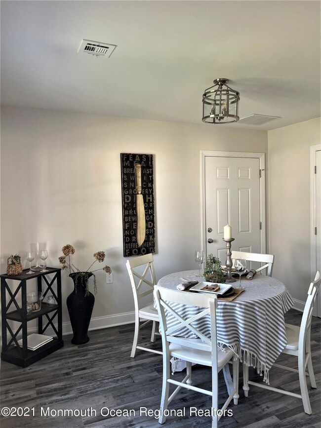 809 Florence Ave, Union Beach, NJ 07735 - photo 4