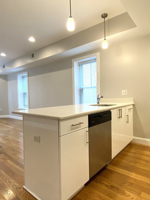 52 Kent St unit 1A, Brookline, MA 02445 - photo 4
