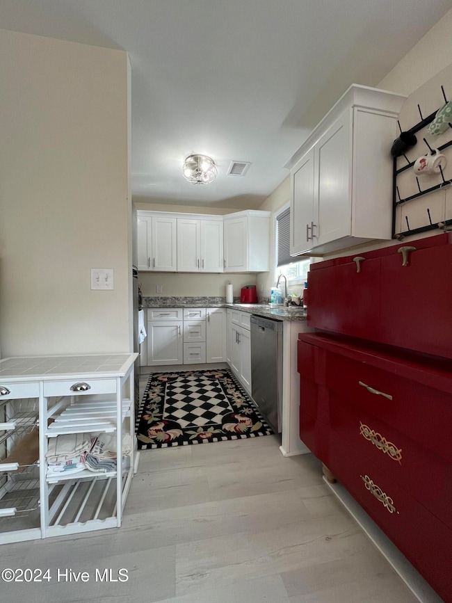 2036 Sloop Point Loop Rd unit 9, Hampstead, NC 28443 - photo 6