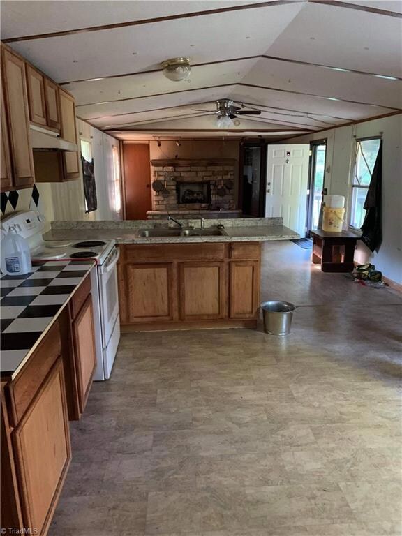 2350 Race Track Rd, Sophia, NC 27350 - photo 3