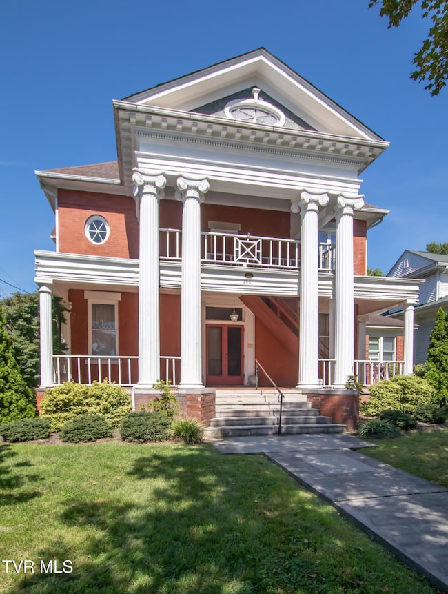 200 Solar St, Bristol, VA 24201 - photo 3