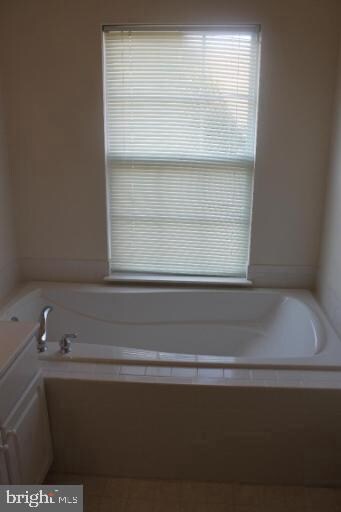 21114 Camomile Ct, Germantown, MD 20876 - photo 6