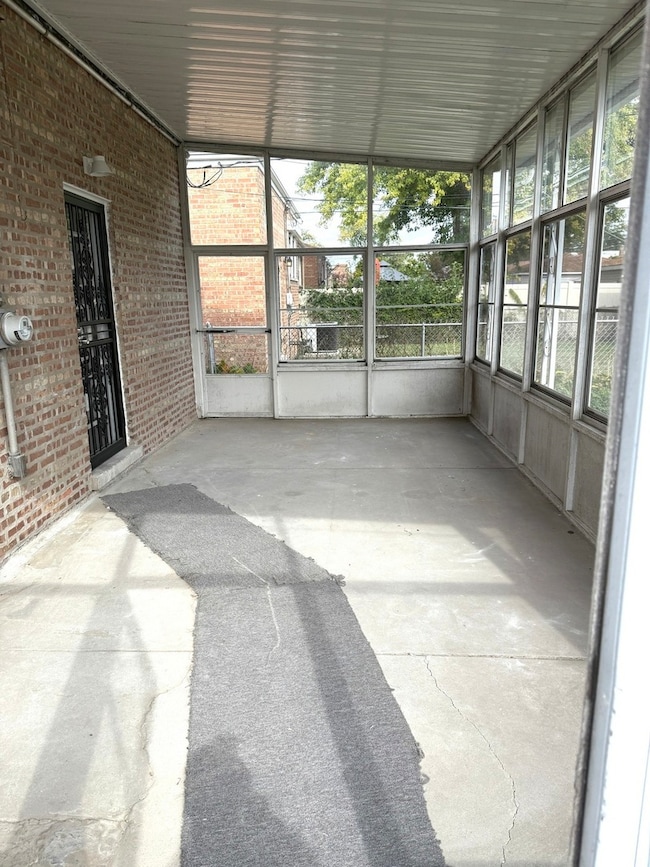 9741 S Lowe Ave, Chicago, IL 60628 - photo 4