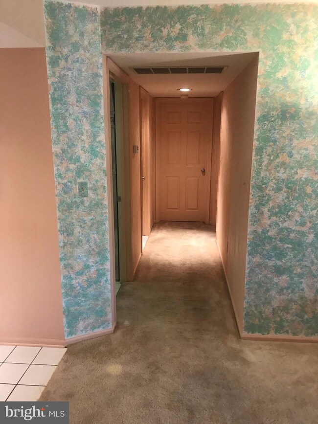 2901 Fallstaff Rd unit 406, Baltimore, MD 21209 - photo 7