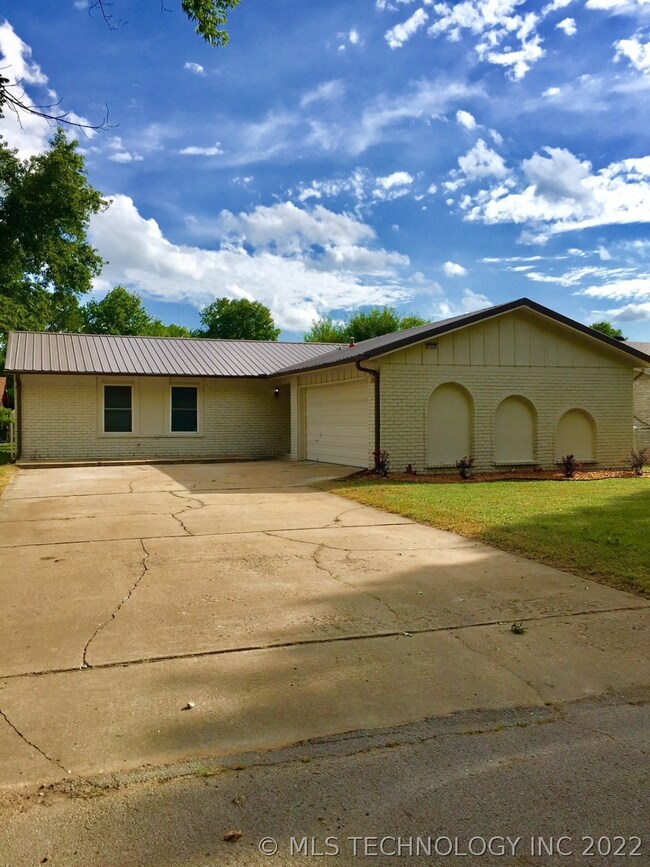 21410 E 31st Place S, Broken Arrow, OK 74014 - photo 2