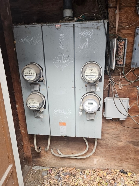 490 School St unit 2, Lowell, MA 01851 - photo 4