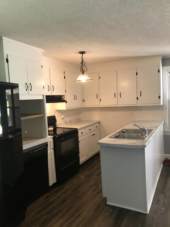 updated kitchen, new counterytops and tile backsplash