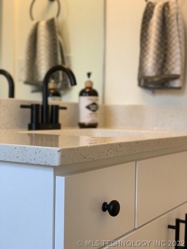 317 S 6th St, Broken Arrow, OK 74012 - photo 7