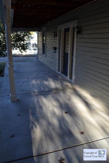 903 W Hopkins St, San Marcos, TX 78666 - photo 3