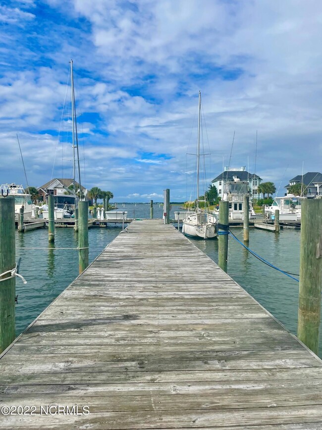 Dock to Boat