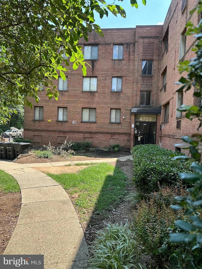 4725 1st St SW unit 303, Washington, DC 20032 - photo 6