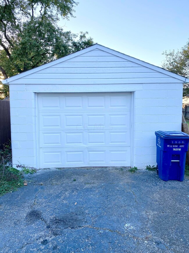 garage