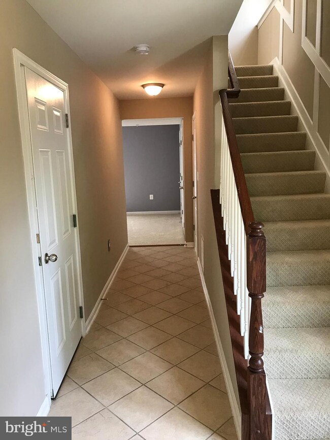 112 Thomasson Ct, Capitol Heights, MD 20743 - photo 5