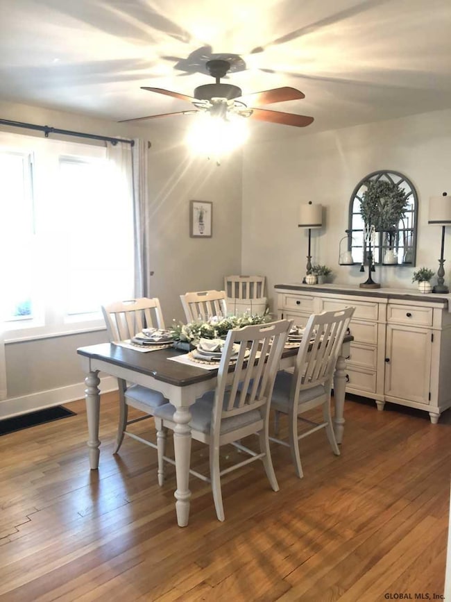 24 Pershing Dr, Schenectady, NY 12302 - photo 4