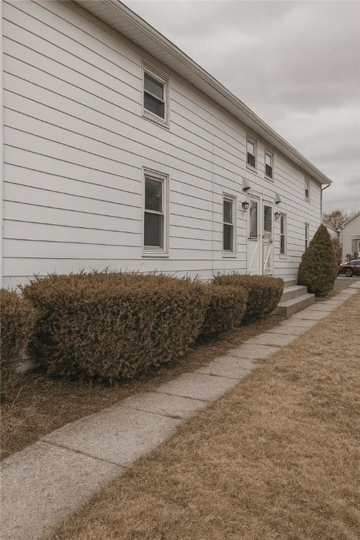 14 Douglas St, West Warwick, RI 02893 - photo 2