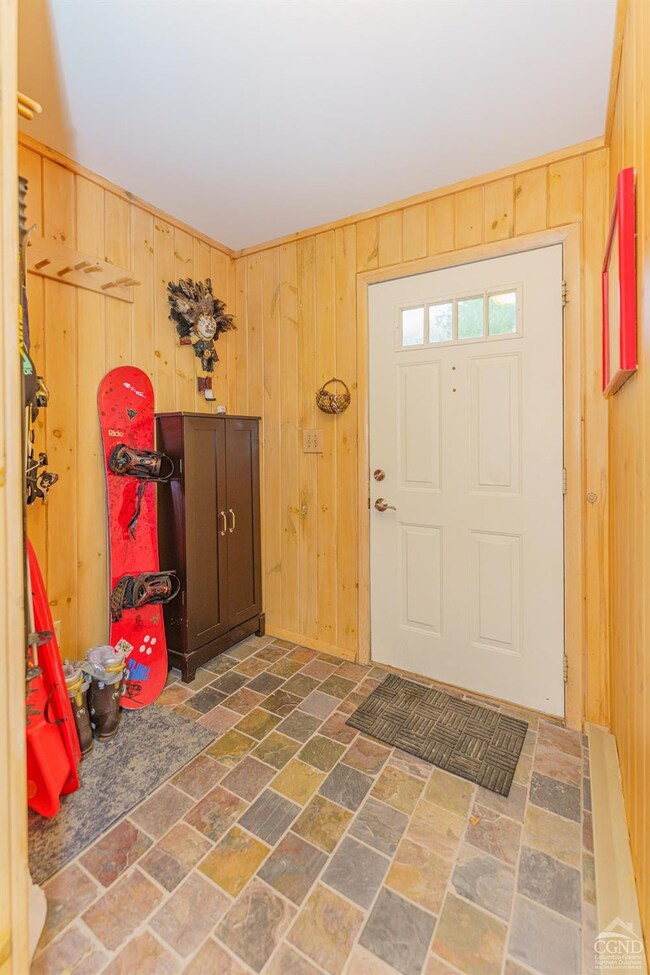 158 Hunter Dr unit U3, Hunter, NY 12442 - photo 7