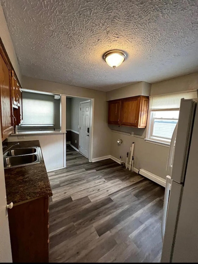 4927 Starr Ave, Lansing, MI 48910 - photo 4