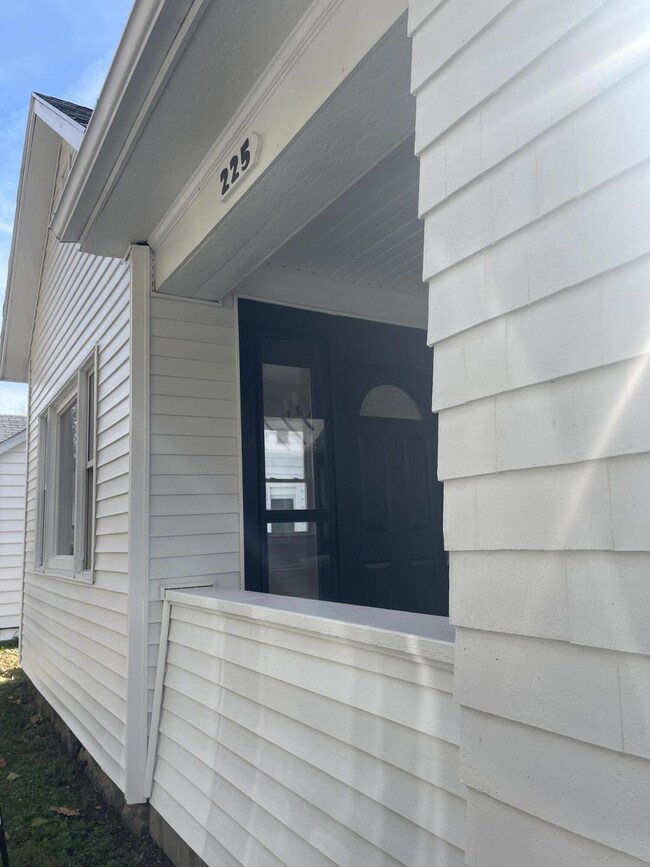 225 E Clay St, Sidney, OH 45365 - photo 4