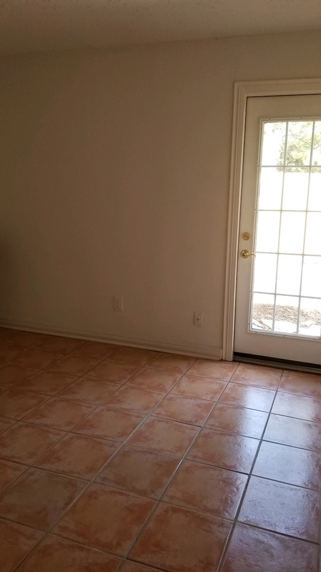 7846 Winehill Ln, Houston, TX 77040 - photo 7