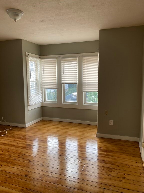 502 4th St unit 2W, Fall River, MA 02721 - photo 4