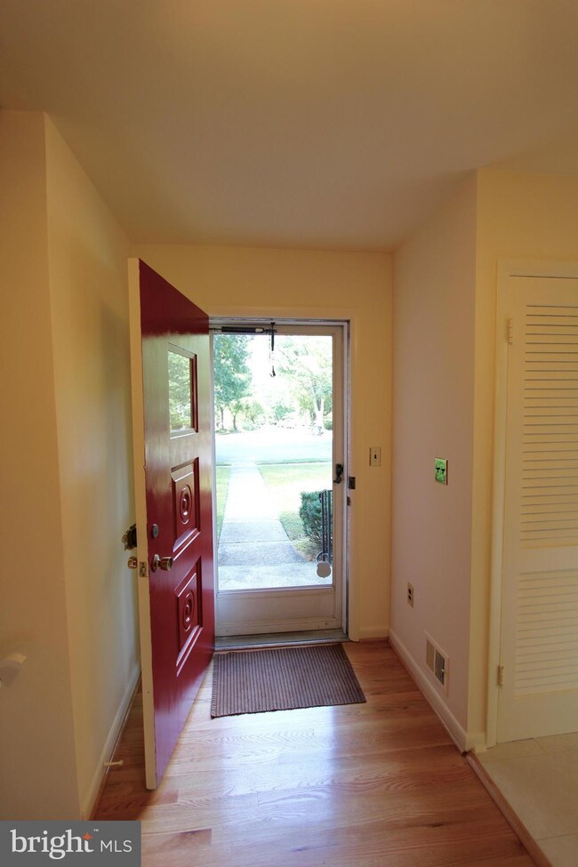 5820 Lowell Ave, Alexandria, VA 22312 - photo 2