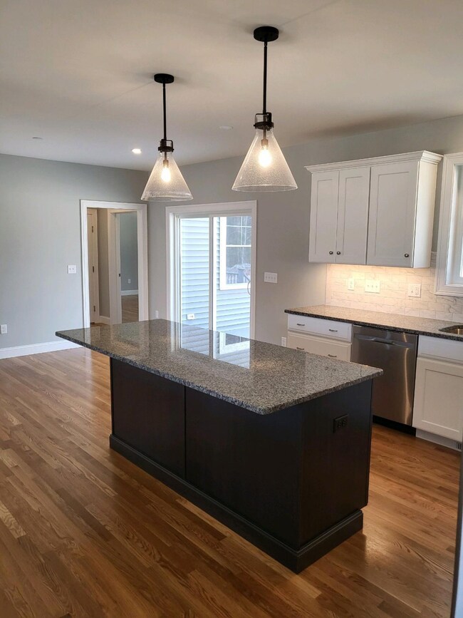 0 Banfield Rd unit 11 4853311, Portsmouth, NH 03801 - photo 5