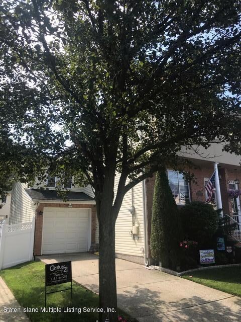 16 Knight Loop, Staten Island, NY 10306 - photo 2