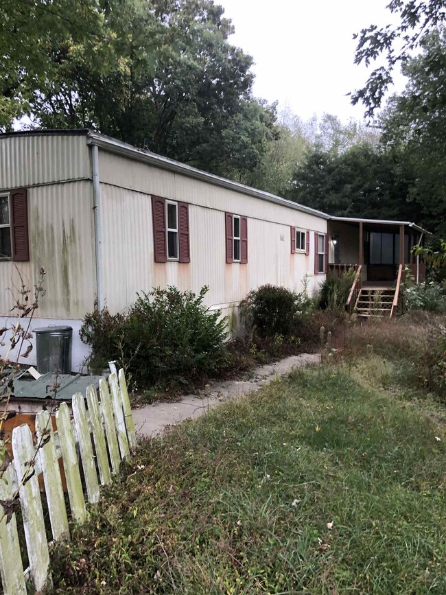 3135 N Indepndnc Pine Vlg Rd, Attica, IN 47918 - photo 3