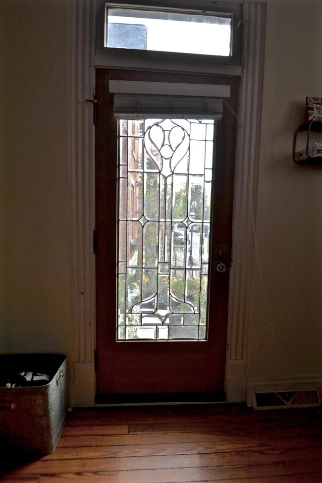 744 S 6th St, Columbus, OH 43206 - photo 6