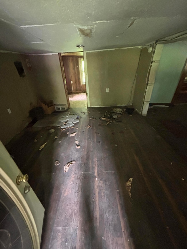 1204 Highway 3482, Calvin, KY 40813 - photo 5