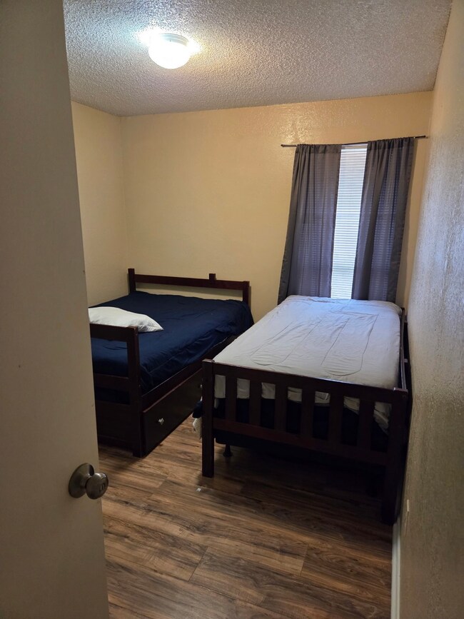 740,742,744 Sycamore St unit 74, Paris, TX 75460 - photo 7