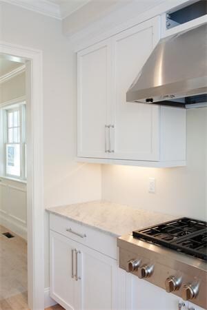 122 Elsinore St, Concord, MA 01742 - photo 4