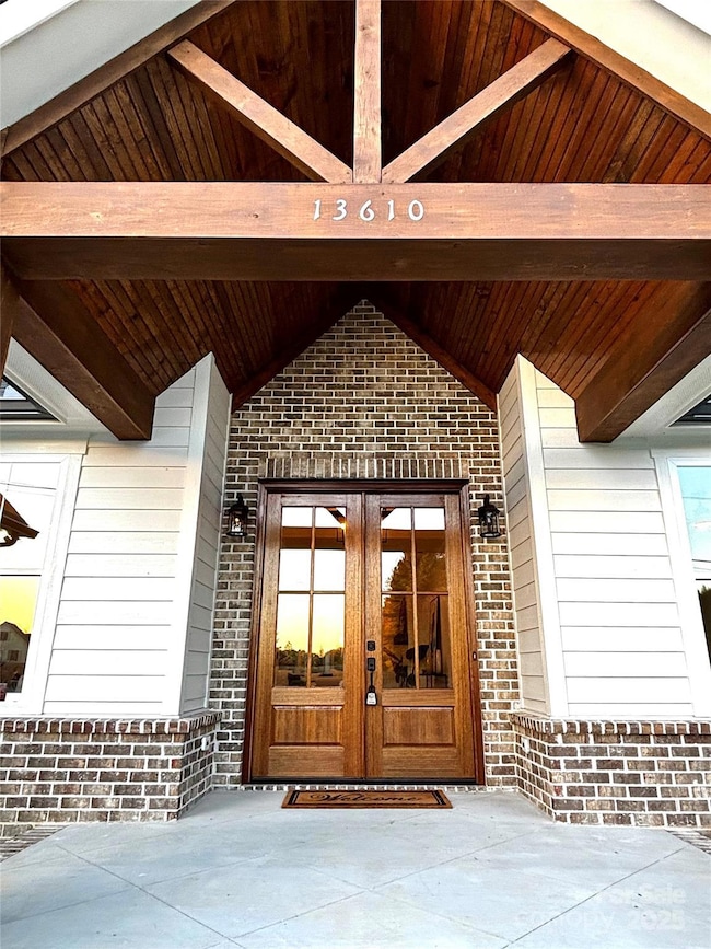 Georgeous vaulted wood ceiling at front porch