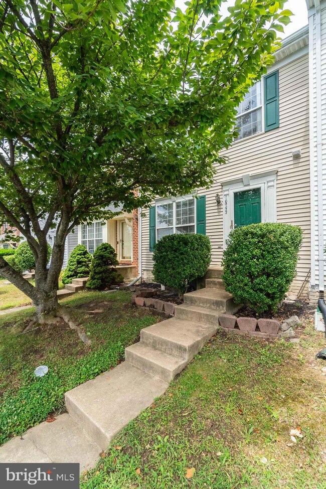 16952 Toms River Loop, Dumfries, VA 22026 - photo 2