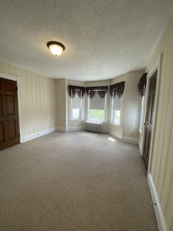 495 Rantoul St unit 2, Beverly, MA 01915 - photo 4