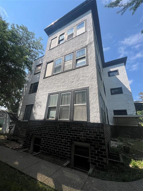 672 19th St, Des Moines, IA 50314 - photo 5