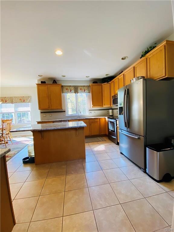 6257 Clauser Rd, Orefield, PA 18069 - photo 2