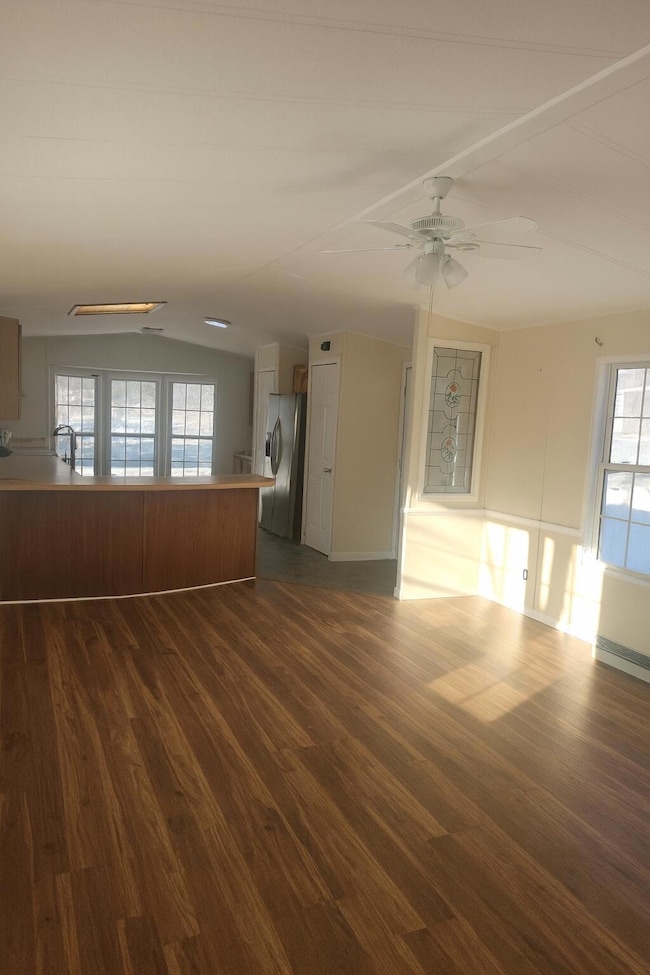 143 Cheryl Ln, Oxford, ME 04270 - photo 4