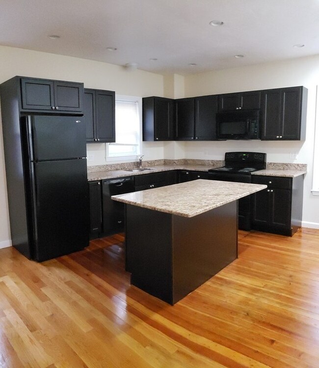 46 Lexington St unit 2, Everett, MA 02149 - photo 2