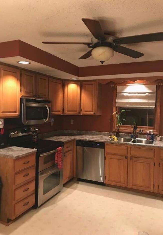 42 Skyview Dr, Rindge, NH 03461 - photo 3