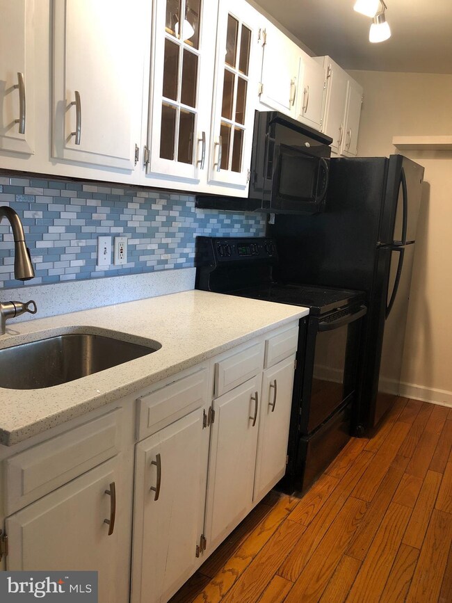 201 Chestnut St unit 2, New Castle, DE 19720 - photo 4