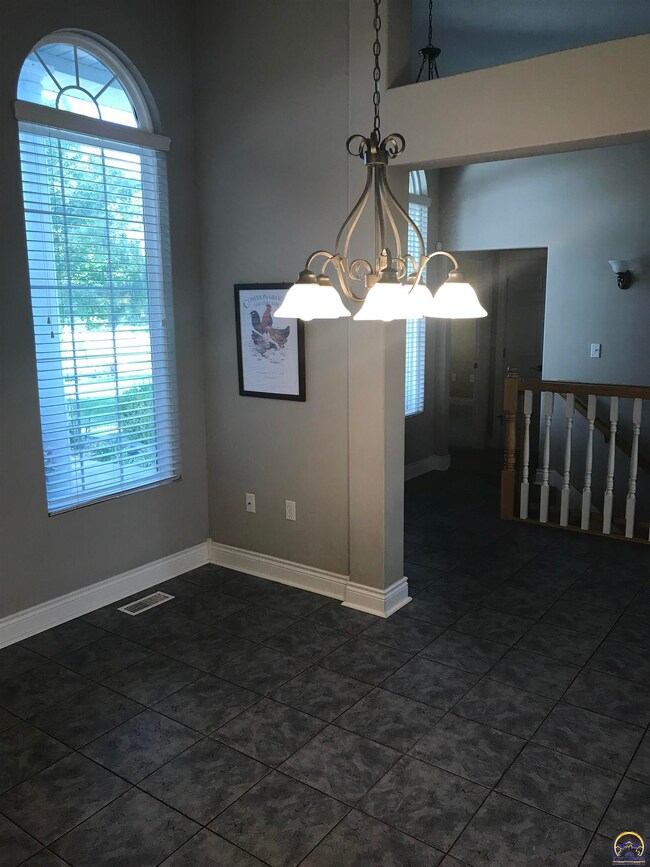 7635 SW 28th Terrace, Topeka, KS 66614 - photo 7