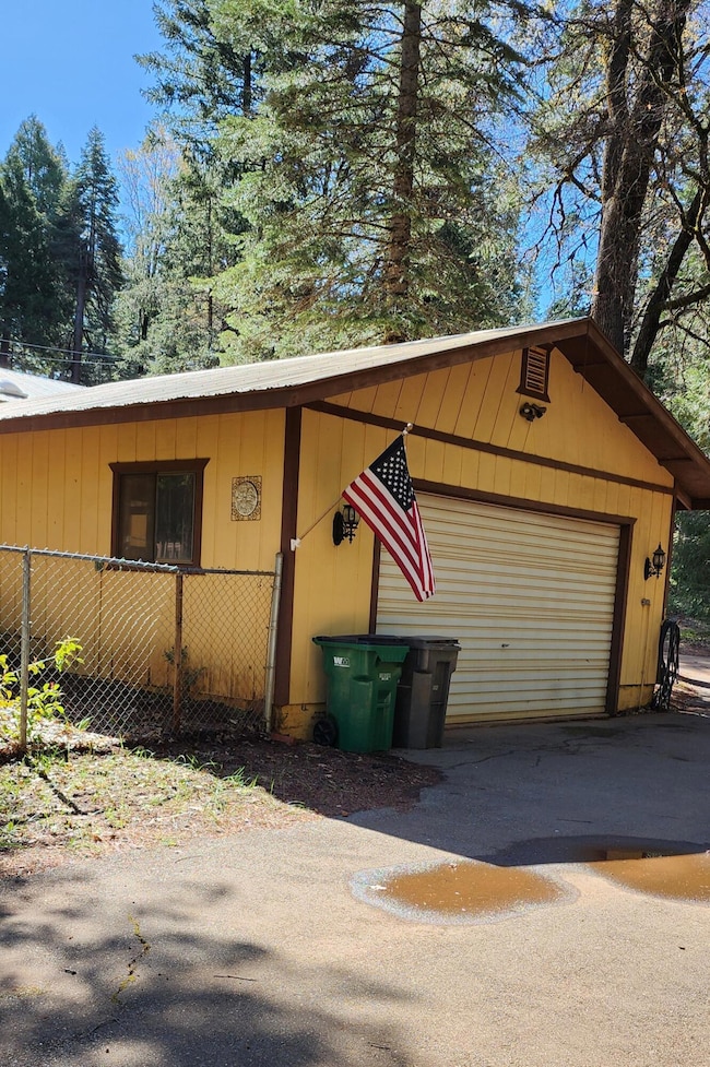 7670 Cedar Crest-4