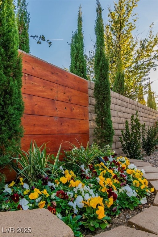 956 Tafalla Ct, Las Vegas, NV 89138 - photo 2