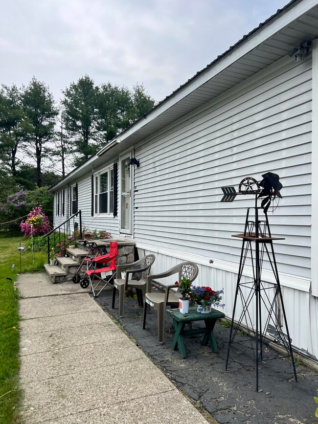 70 Dube Dr, Sabattus, ME 04280 - photo 4