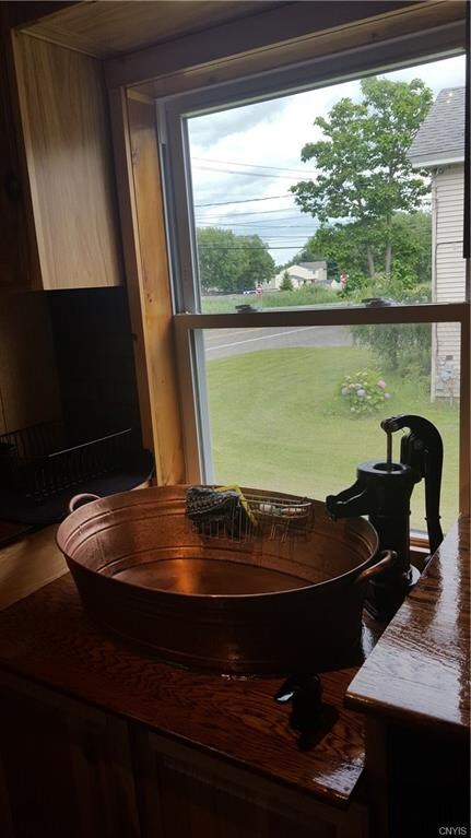 Kitchen sink