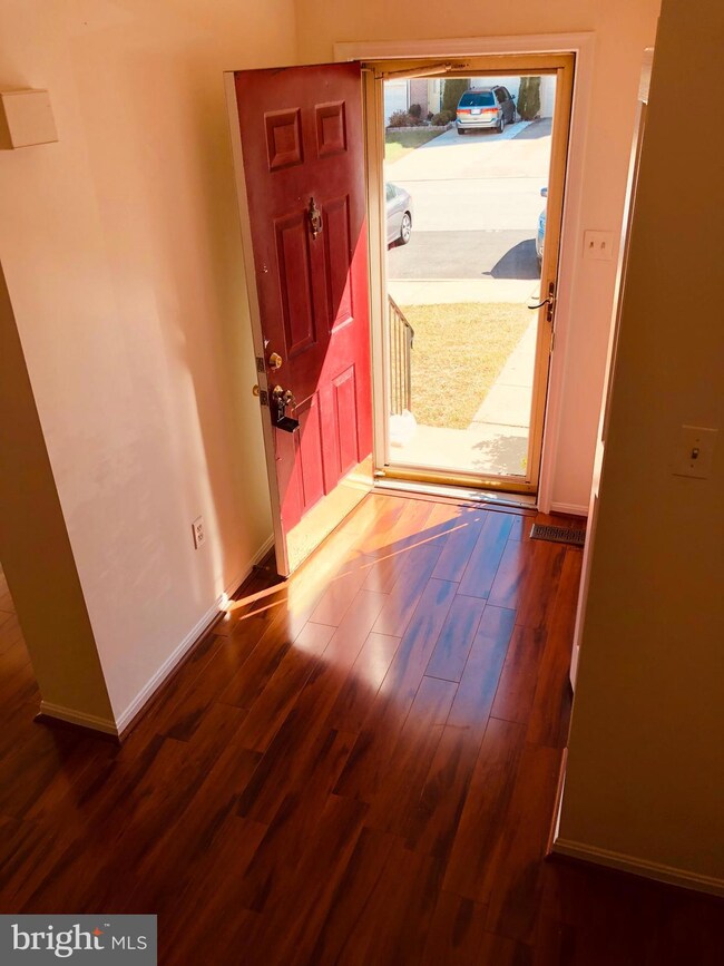 9321 Steeple Ct, Laurel, MD 20723 - photo 3